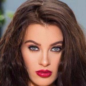 Lana Rhoades: Bio, Height, Weight, Measurements – Celebrity .